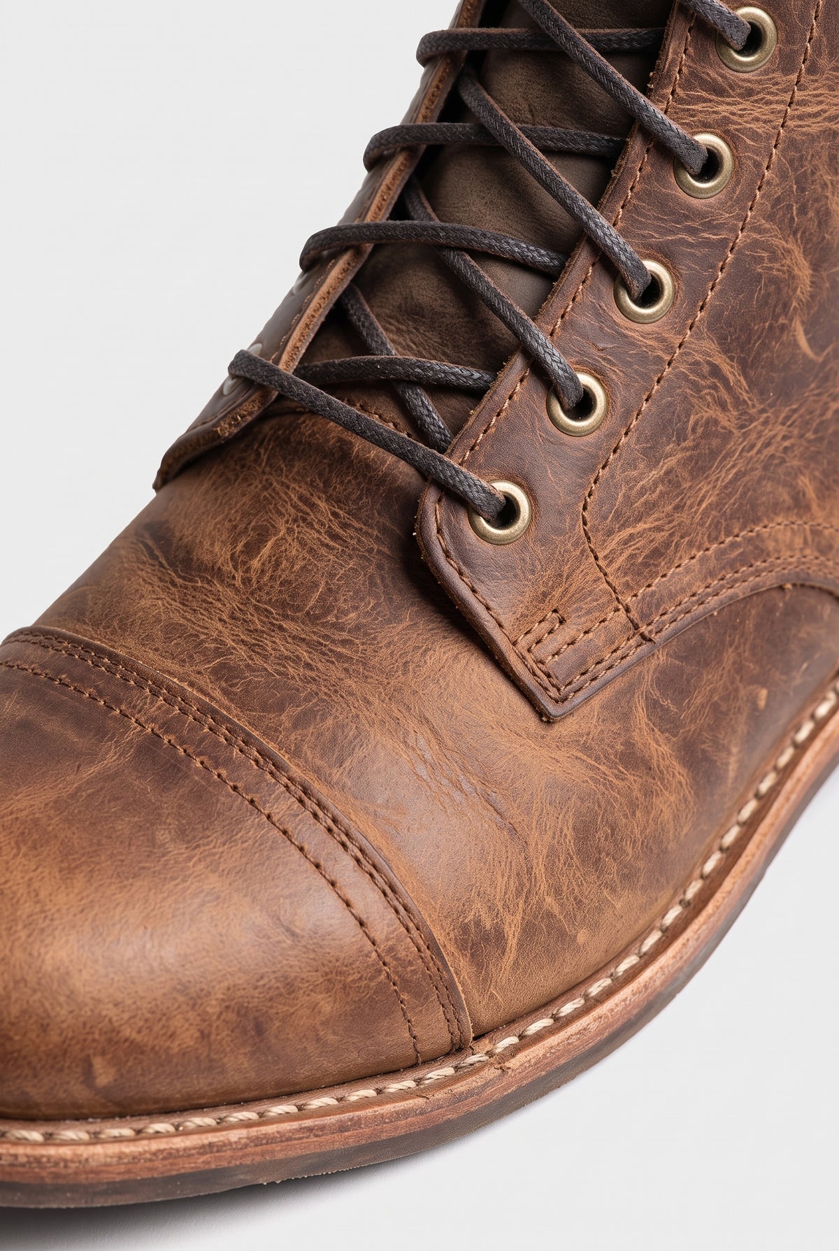 Men's Boots | Lace-Up Cap Toe with Distressed Finish - Tan detail