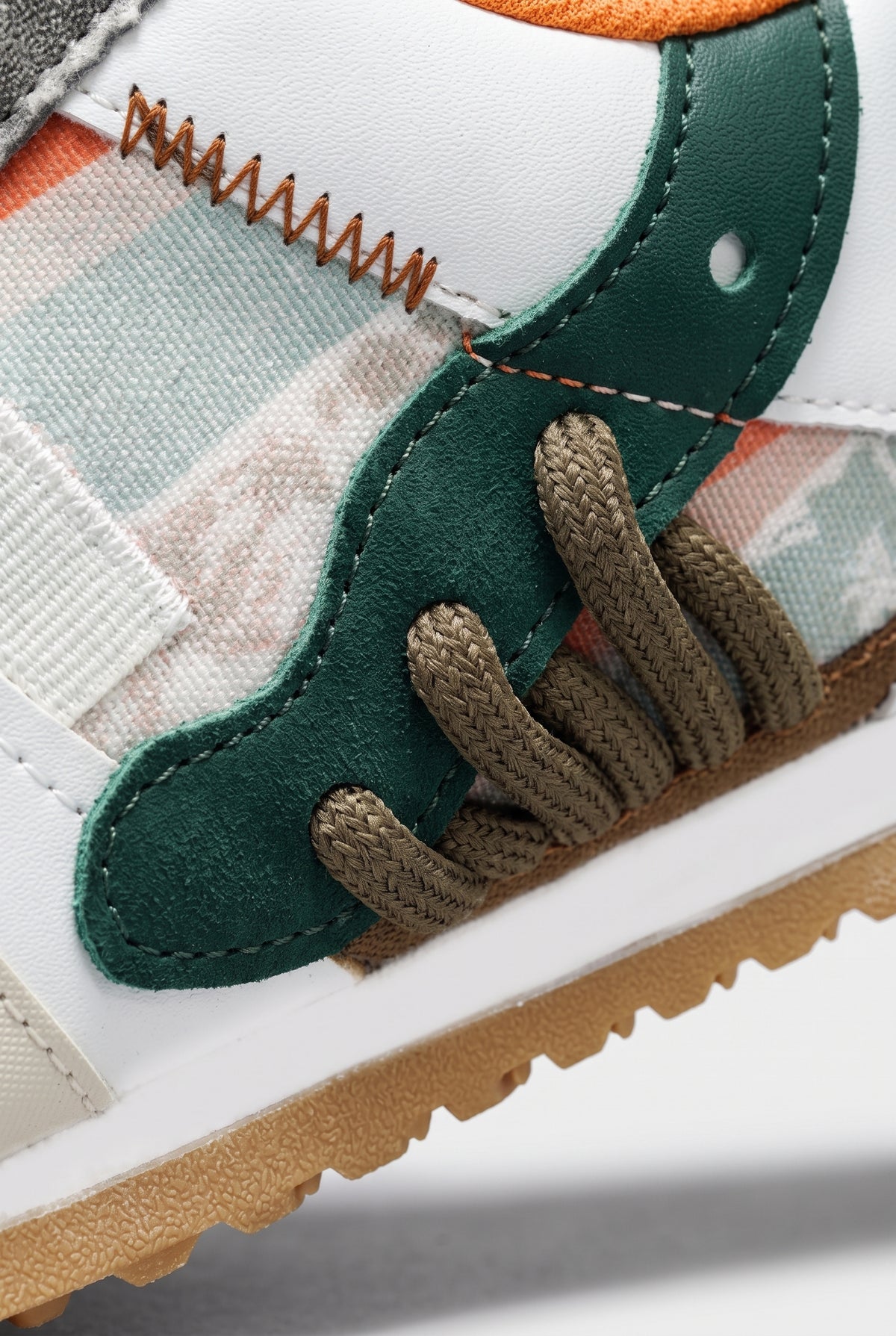 Men's Trainers | Retro Colour Block with Gum Sole - Grey/Green detail