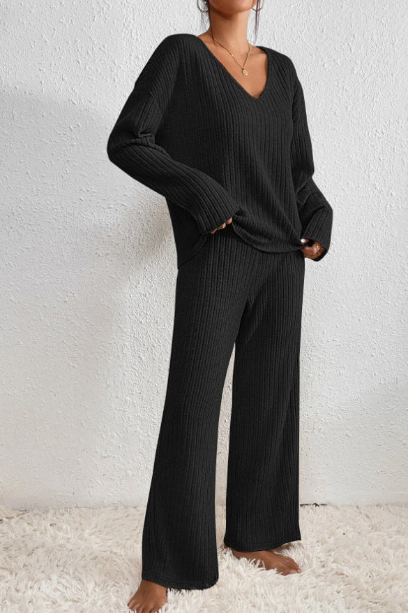 Women's Loungewear Set | Ribbed V-Neck with Wide-Leg Trousers - Black 2