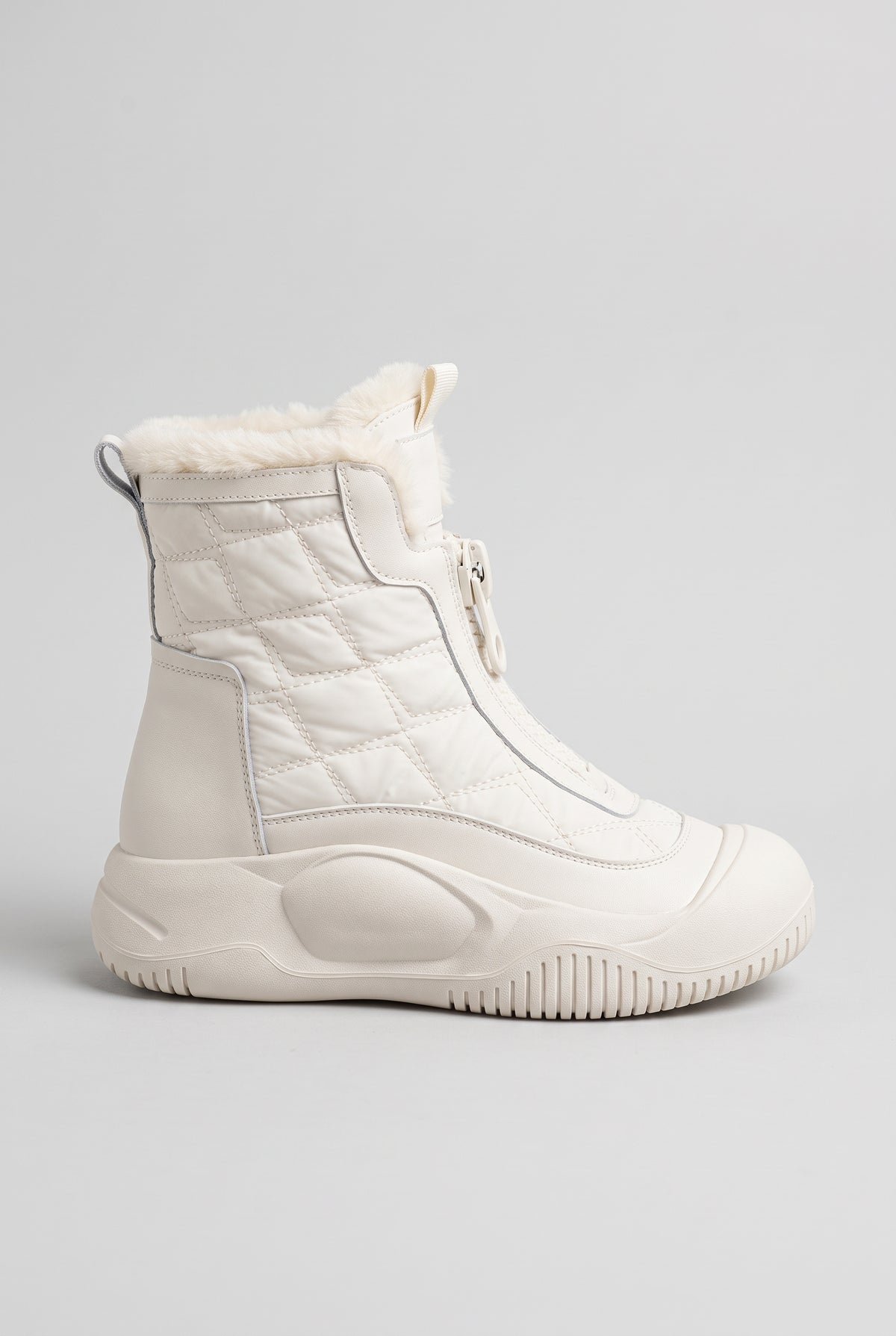 Women's Snow Boots | Ankle Height Faux Fur Lined with Front Zip - Cream